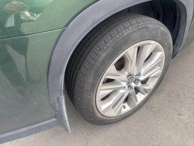 used 2023 Toyota Highlander Hybrid car, priced at $47,991