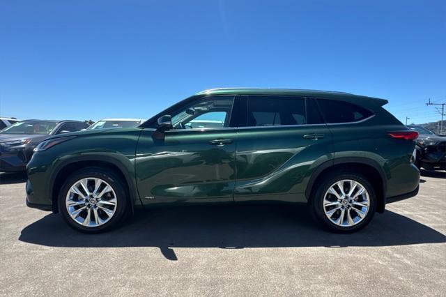 used 2023 Toyota Highlander Hybrid car, priced at $47,102