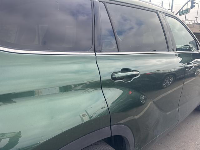 used 2023 Toyota Highlander Hybrid car, priced at $47,991