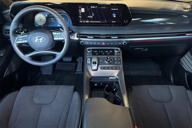used 2025 Hyundai Palisade car, priced at $48,280