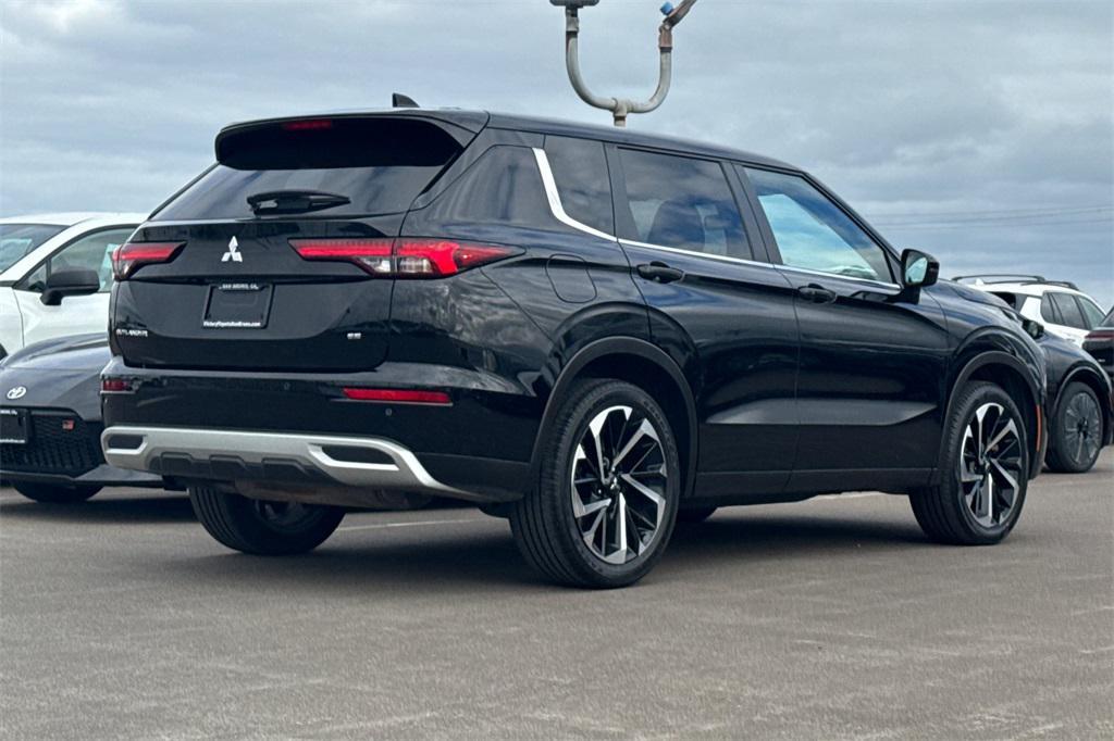 used 2024 Mitsubishi Outlander car, priced at $24,186