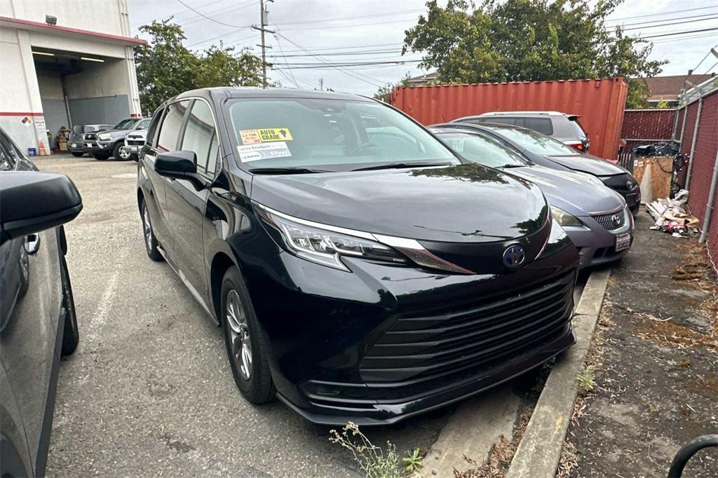 used 2023 Toyota Sienna car, priced at $36,362