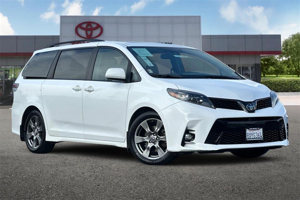 used 2018 Toyota Sienna car, priced at $27,287