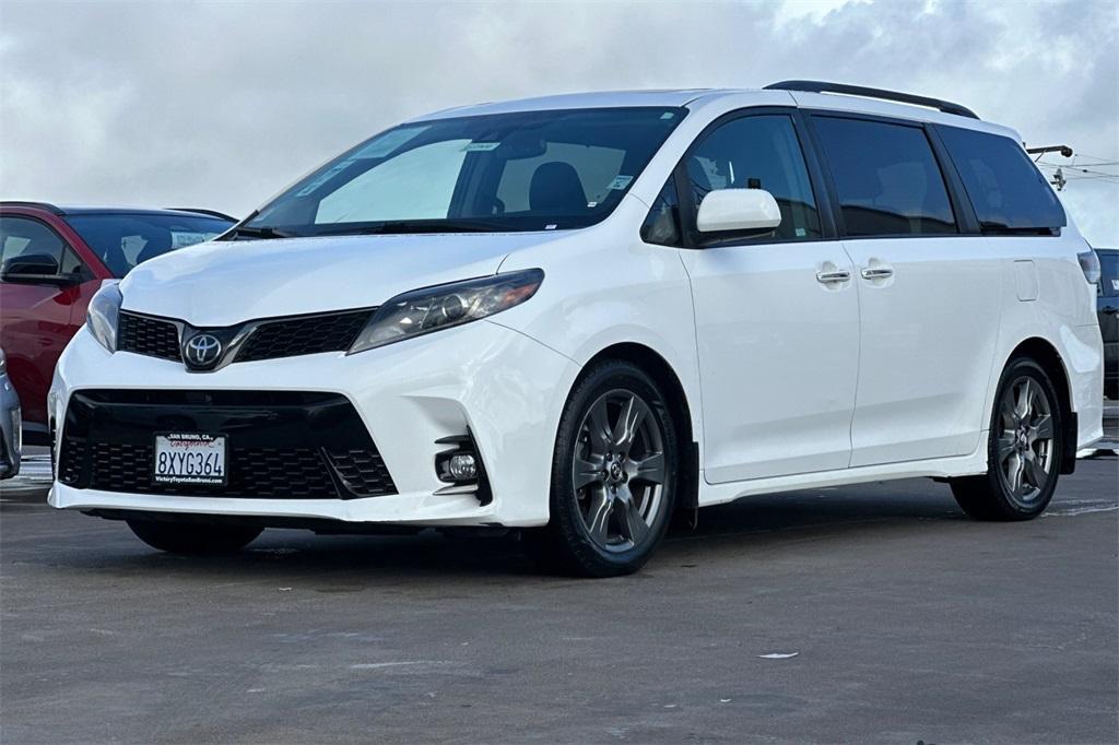 used 2018 Toyota Sienna car, priced at $27,287