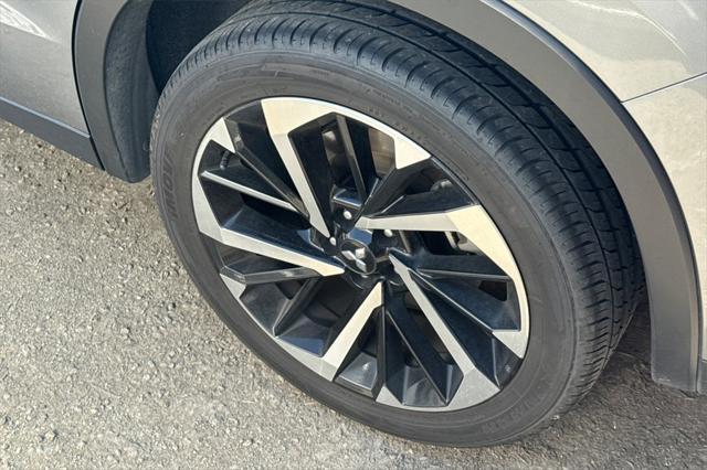 used 2024 Mitsubishi Outlander car, priced at $25,991