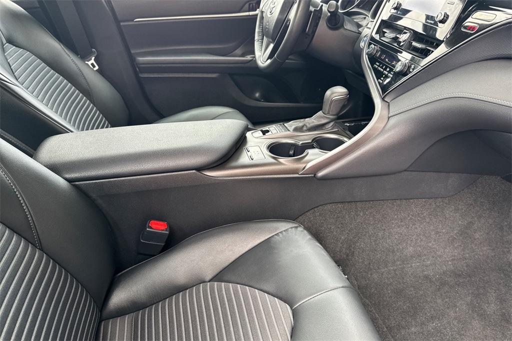 used 2024 Toyota Camry Hybrid car, priced at $28,218