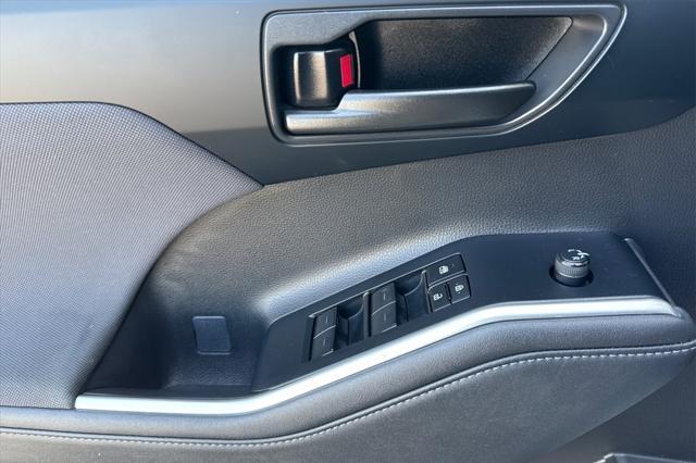 used 2023 Toyota Highlander car, priced at $40,057