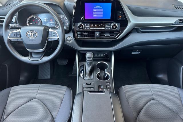 used 2023 Toyota Highlander car, priced at $40,057