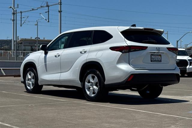 used 2023 Toyota Highlander car, priced at $37,594