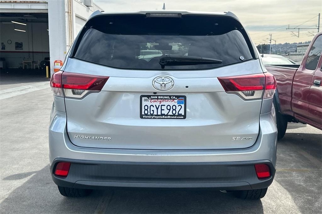 used 2019 Toyota Highlander car, priced at $29,286