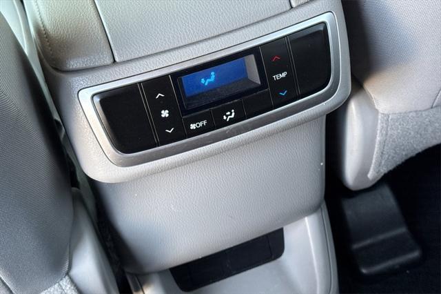 used 2019 Toyota Highlander car, priced at $26,166