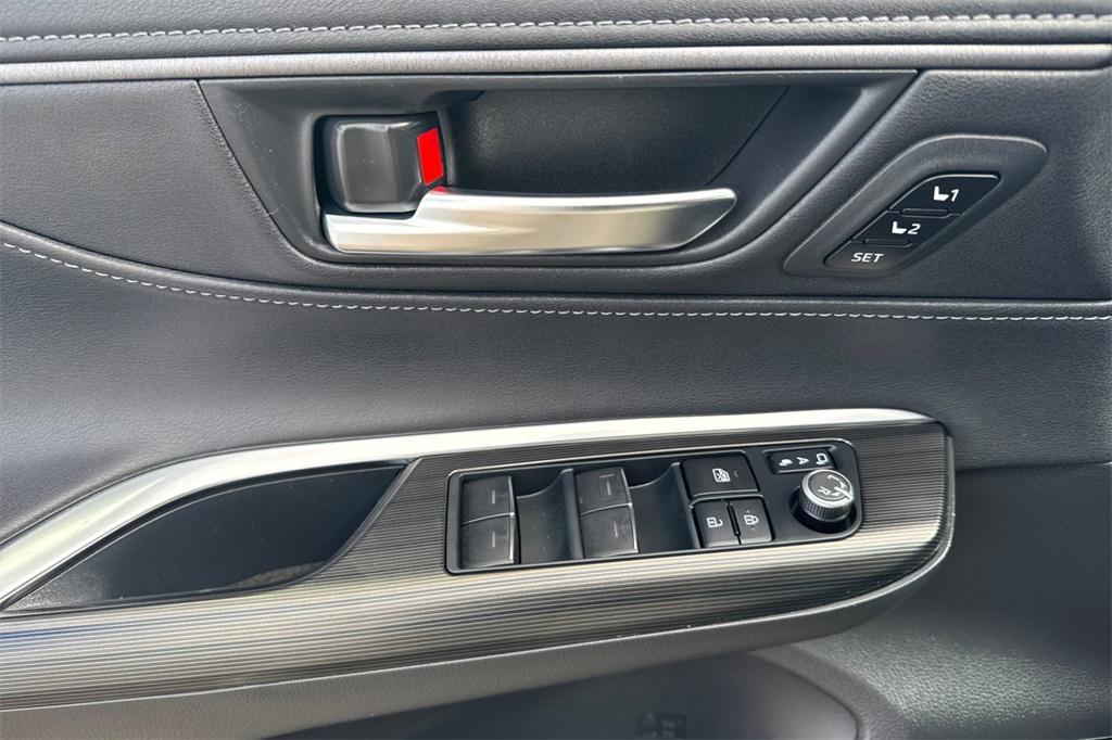 used 2022 Toyota Venza car, priced at $29,387