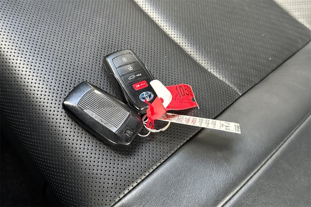 used 2022 Toyota Venza car, priced at $29,387