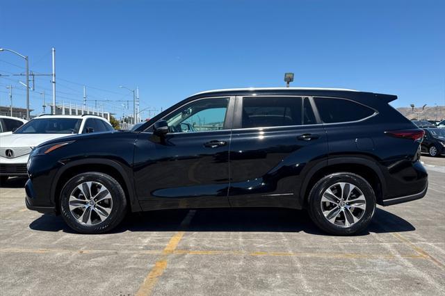 used 2024 Toyota Highlander car, priced at $41,866