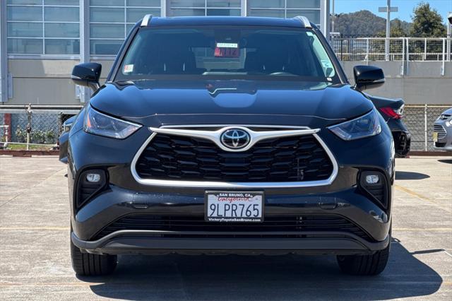 used 2024 Toyota Highlander car, priced at $41,866
