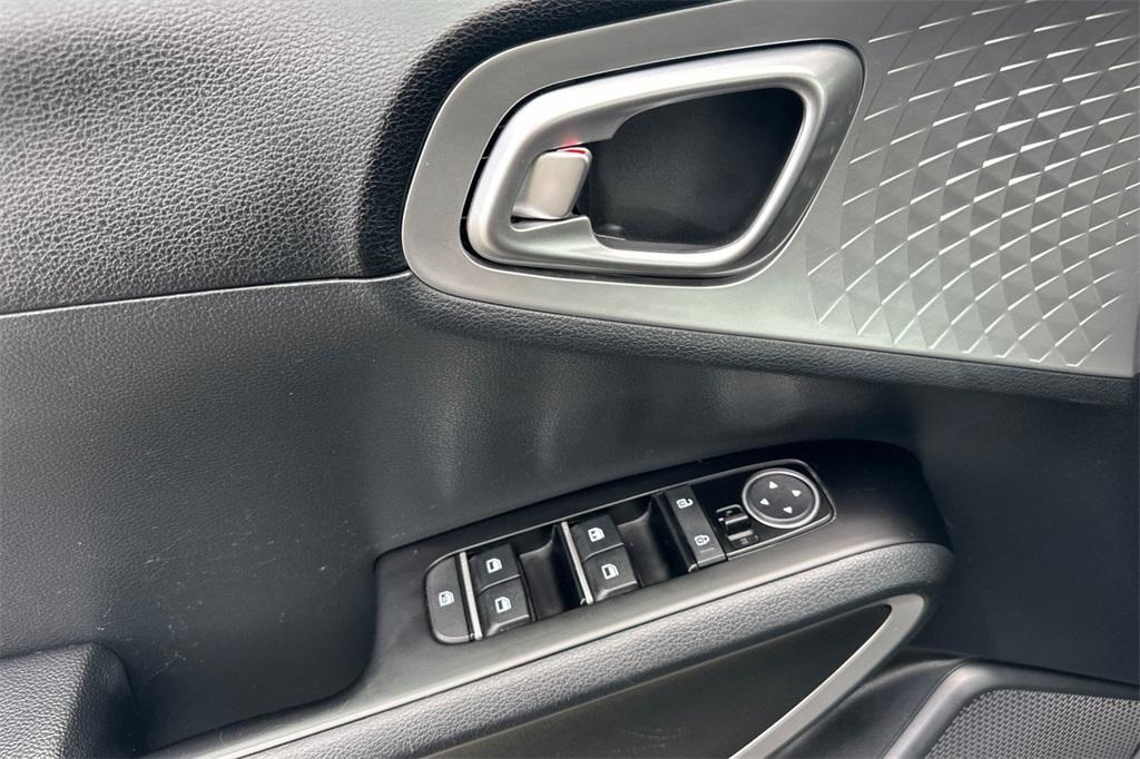used 2022 Kia Soul car, priced at $15,527