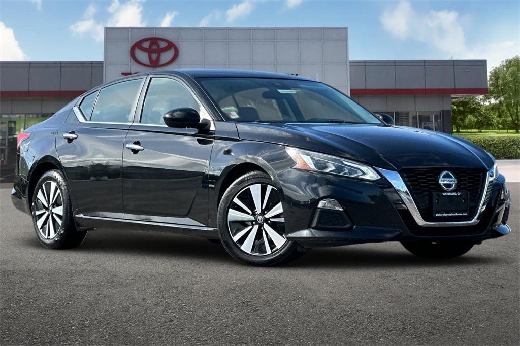 used 2021 Nissan Altima car, priced at $17,295