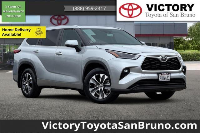 used 2023 Toyota Highlander car, priced at $37,140