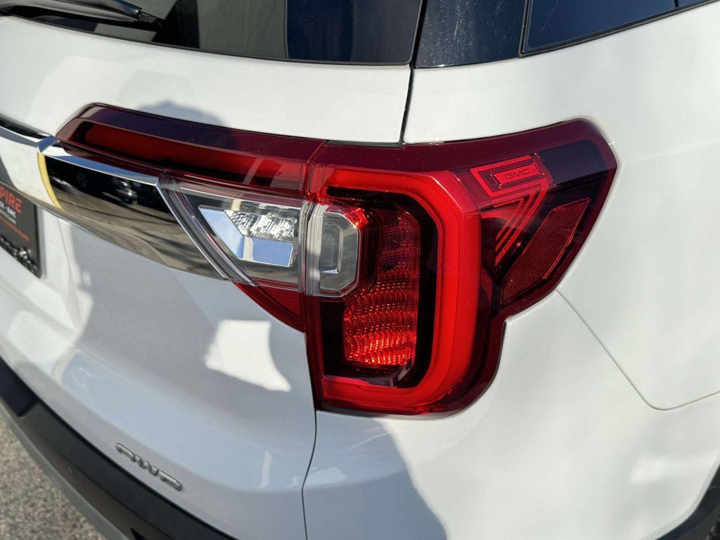 used 2022 GMC Acadia car, priced at $27,999