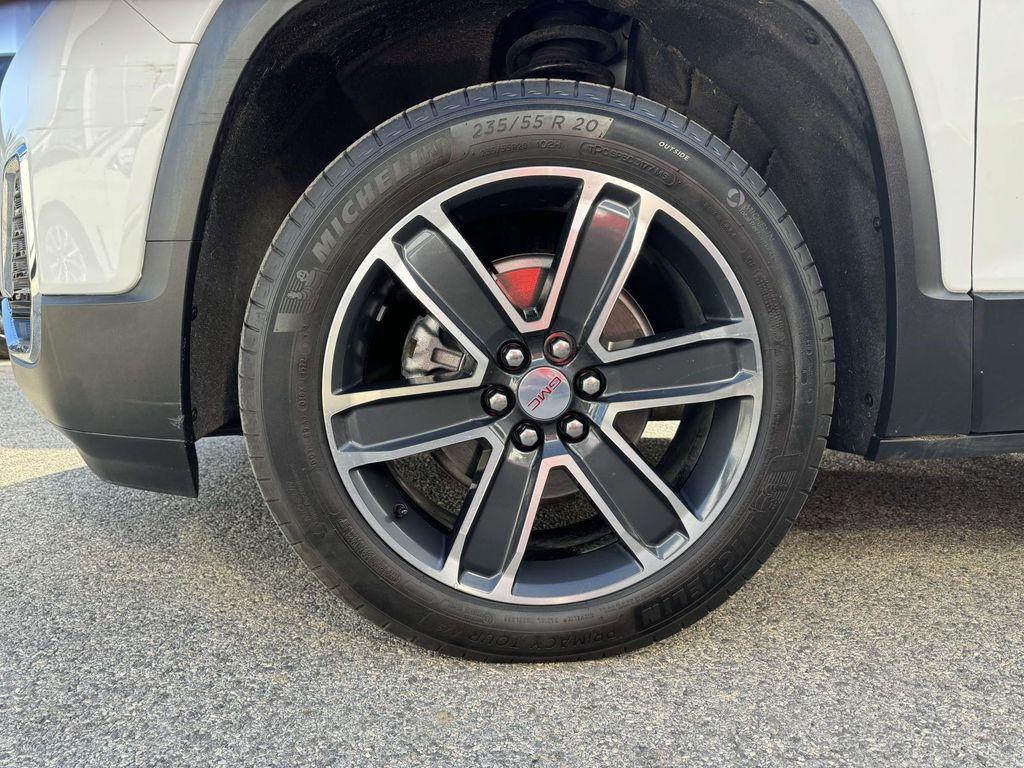 used 2022 GMC Acadia car, priced at $27,999