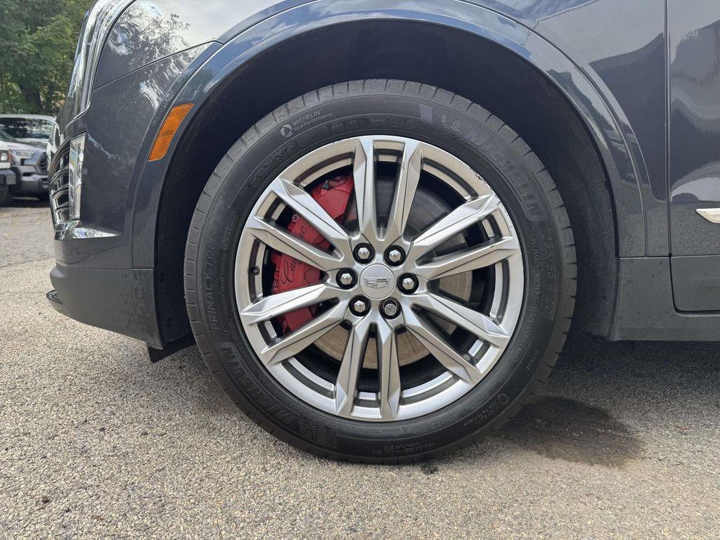 used 2023 Cadillac XT5 car, priced at $36,693