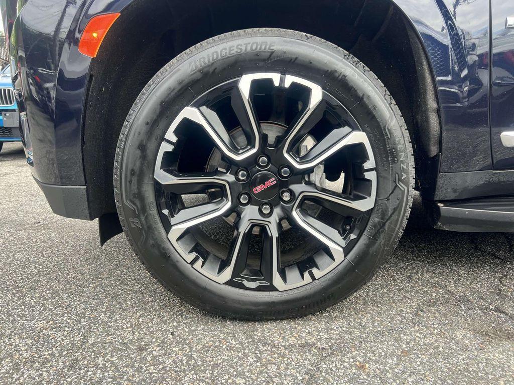 used 2022 GMC Yukon XL car, priced at $52,693