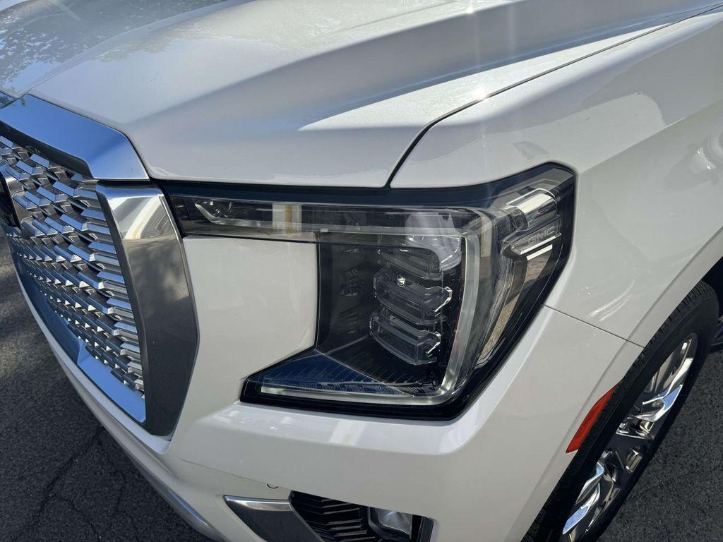 used 2021 GMC Yukon XL car, priced at $53,774