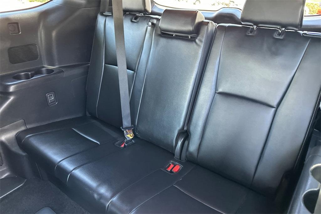 used 2024 Toyota Highlander car, priced at $44,691