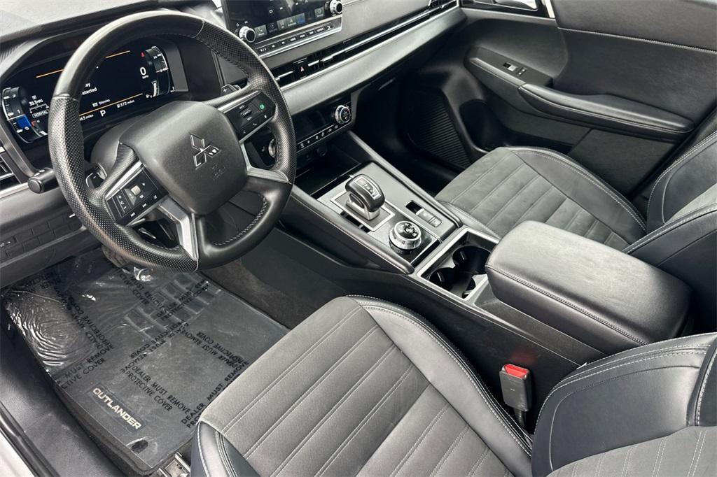 used 2024 Mitsubishi Outlander car, priced at $27,991