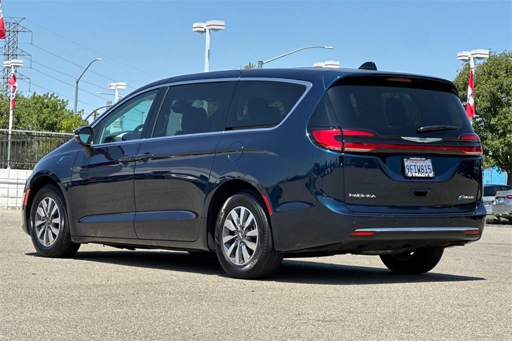 used 2023 Chrysler Pacifica Hybrid car, priced at $28,991