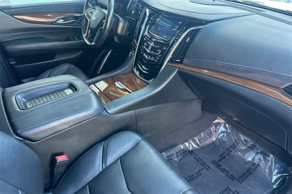used 2020 Cadillac Escalade car, priced at $43,991