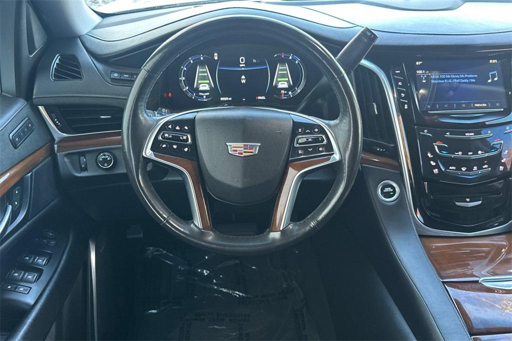 used 2020 Cadillac Escalade car, priced at $43,991