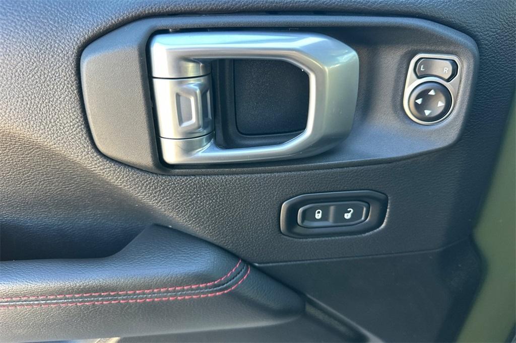 used 2022 Jeep Gladiator car, priced at $45,991