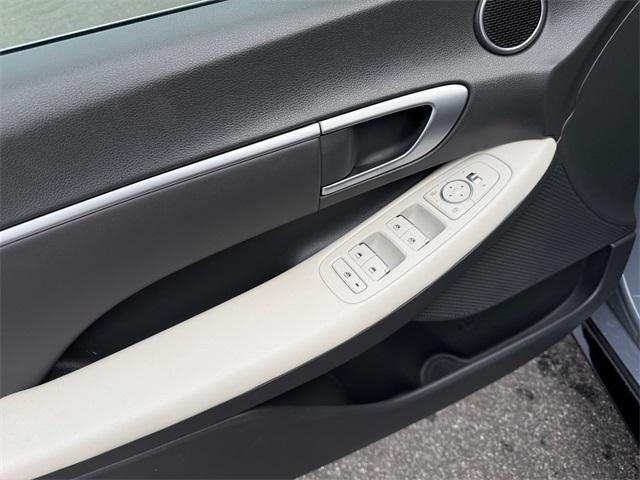 used 2025 Hyundai Sonata car, priced at $23,374