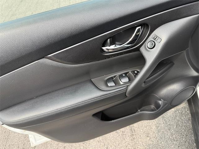 used 2020 Nissan Rogue car, priced at $17,988