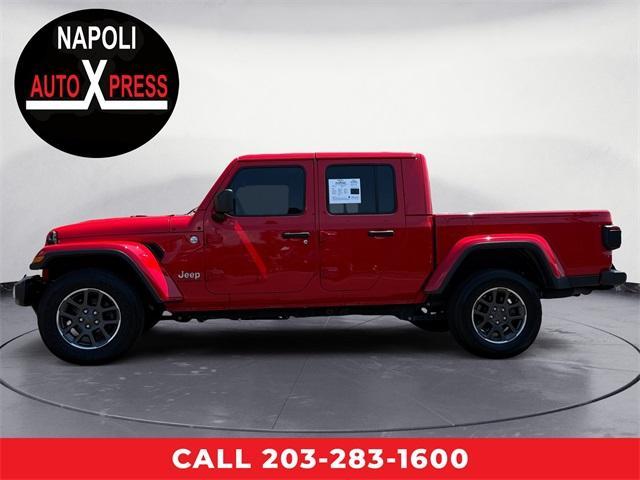 used 2021 Jeep Gladiator car, priced at $31,157