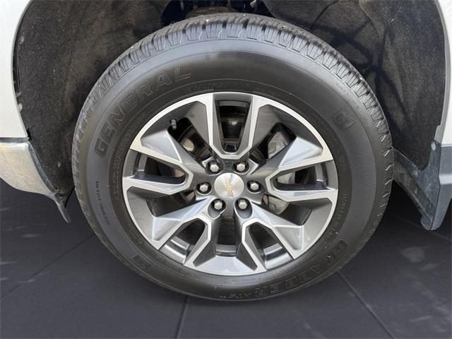 used 2022 Chevrolet Silverado 1500 car, priced at $35,990