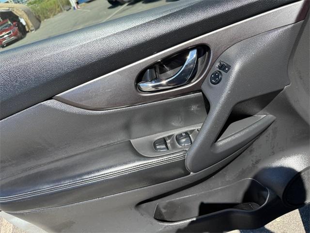 used 2016 Nissan Rogue car, priced at $11,184