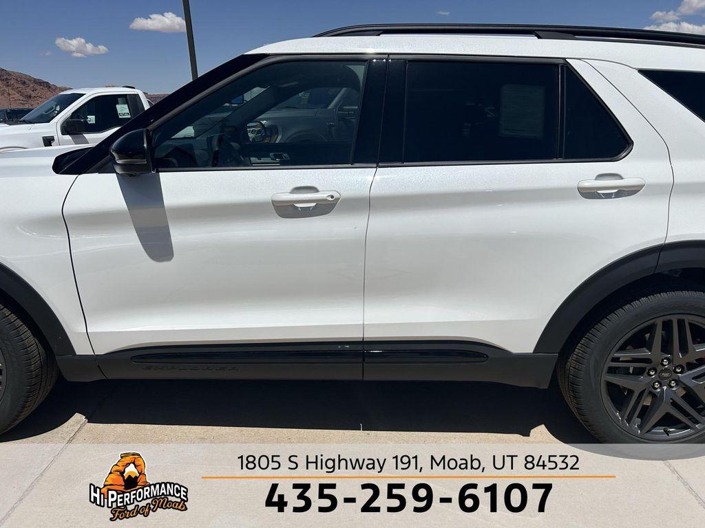 new 2025 Ford Explorer car, priced at $60,680