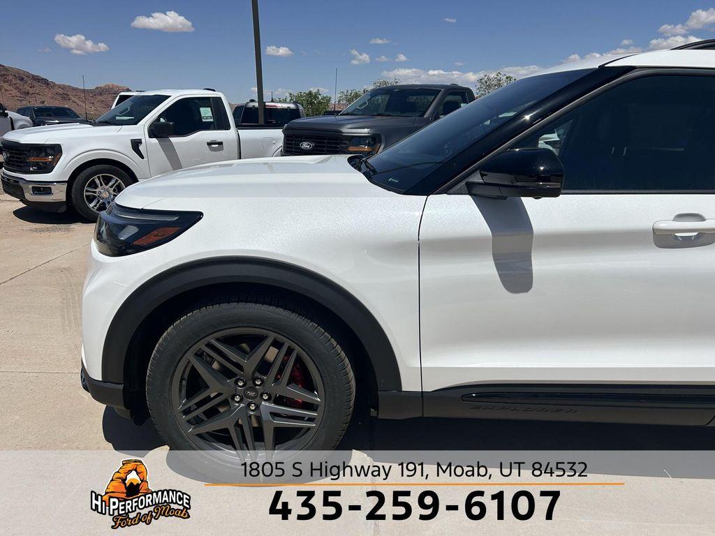new 2025 Ford Explorer car, priced at $60,680