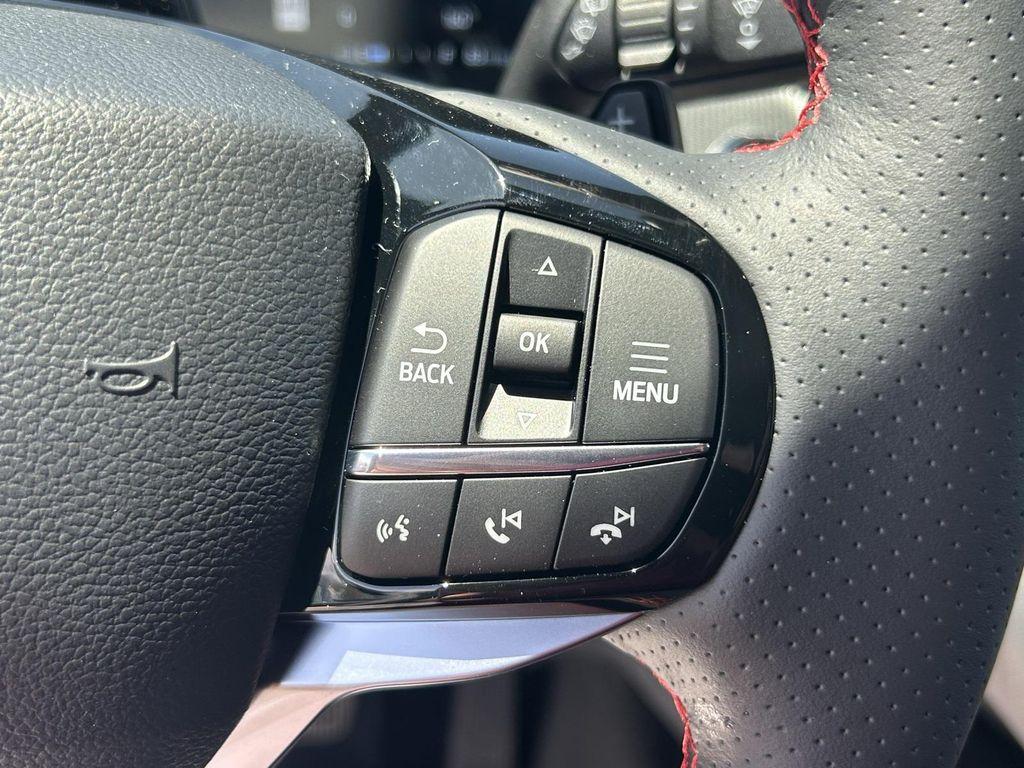 new 2025 Ford Explorer car, priced at $60,680
