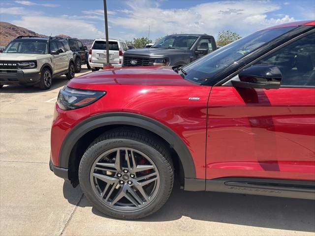 new 2025 Ford Explorer car, priced at $52,755