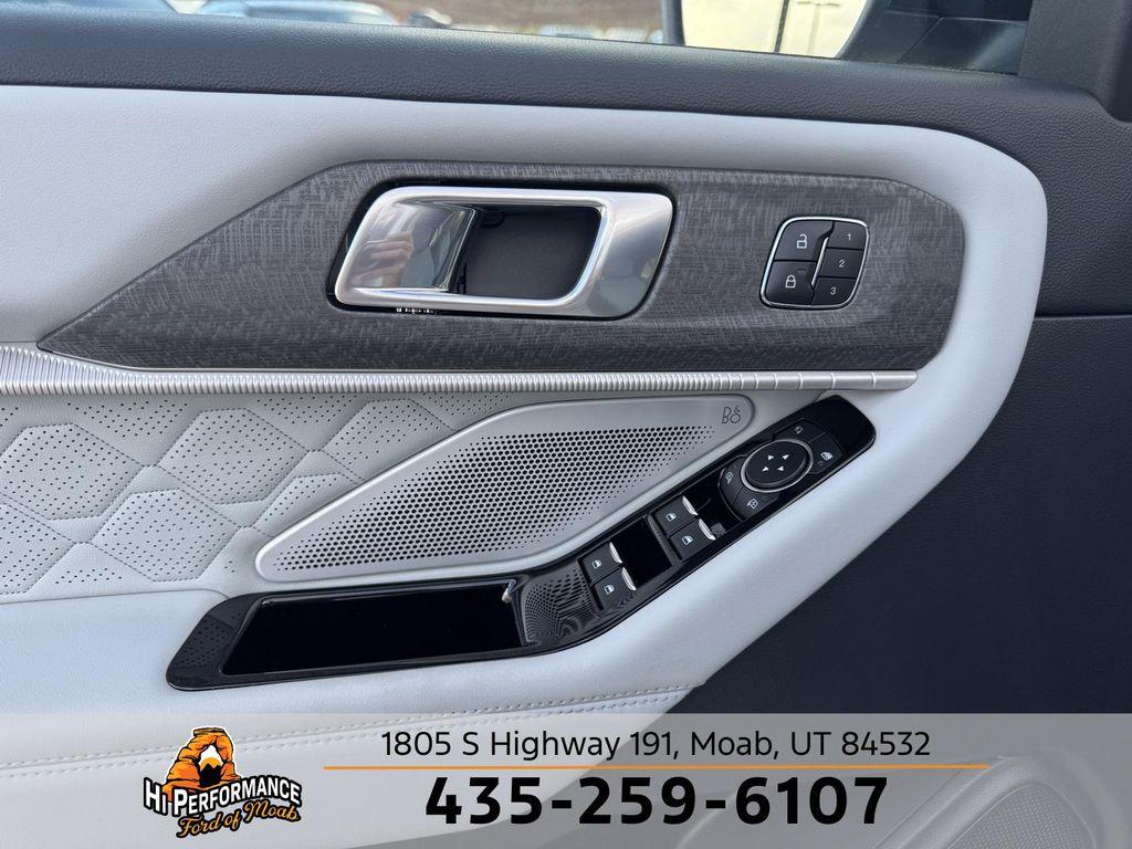 new 2025 Ford Explorer car, priced at $59,740