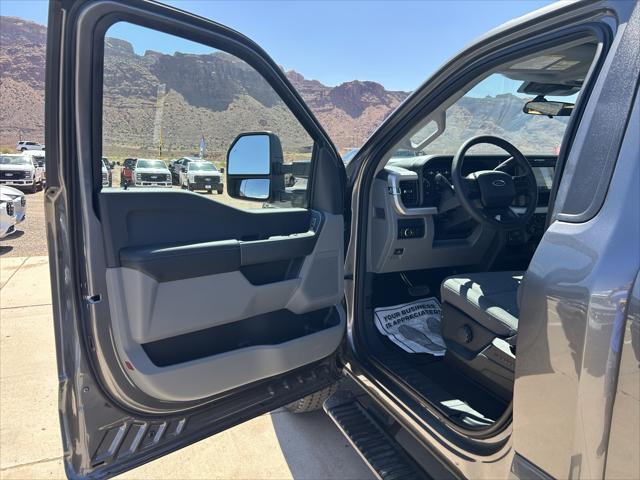new 2025 Ford F-250 car, priced at $65,465