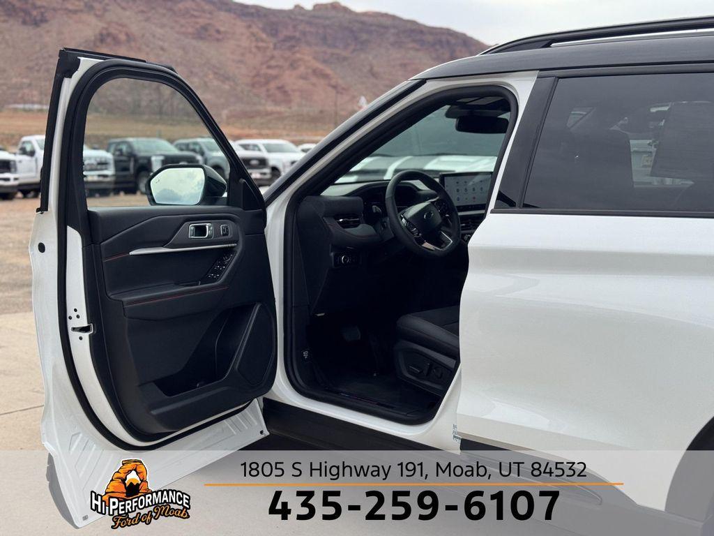 new 2025 Ford Explorer car, priced at $64,125