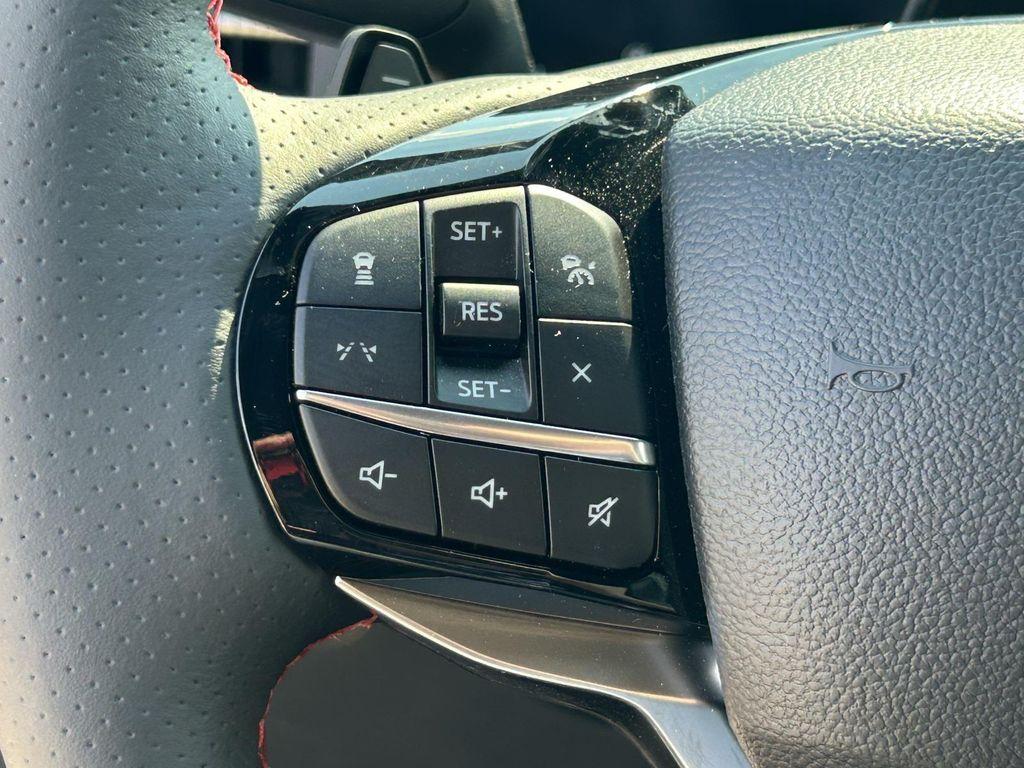 new 2025 Ford Explorer car, priced at $63,525