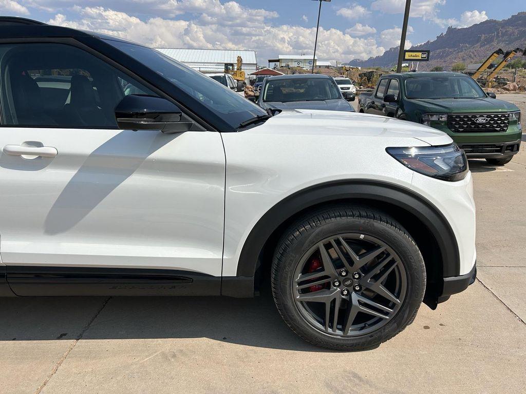 new 2025 Ford Explorer car, priced at $63,525