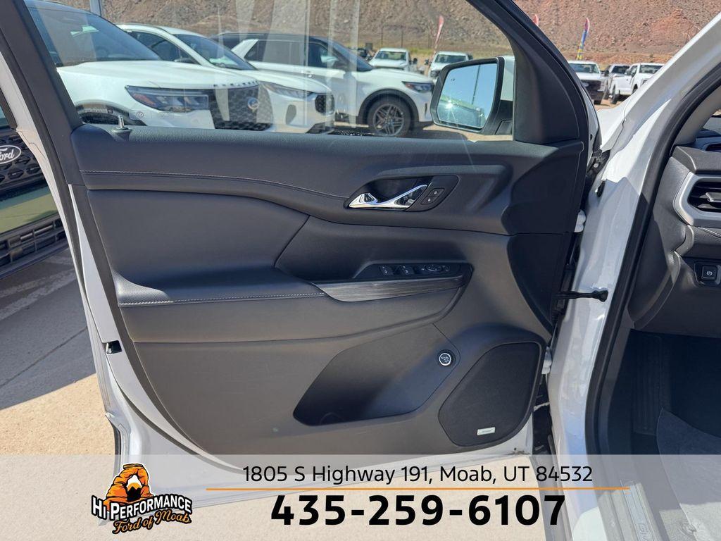 used 2023 GMC Acadia car, priced at $27,957