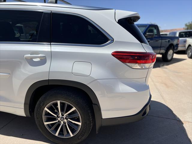 used 2017 Toyota Highlander car, priced at $26,645