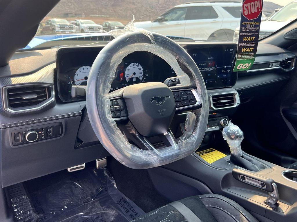 new 2025 Ford Mustang car